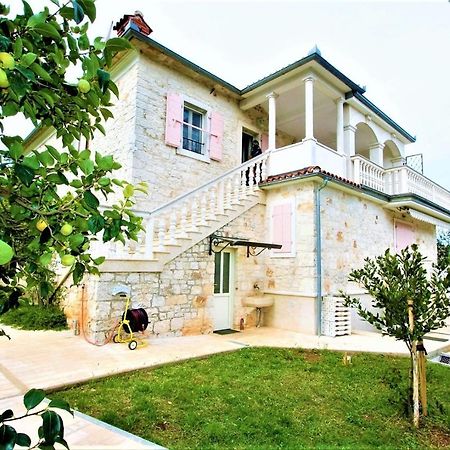 Apartment Marija Kaštelir Exteriör bild