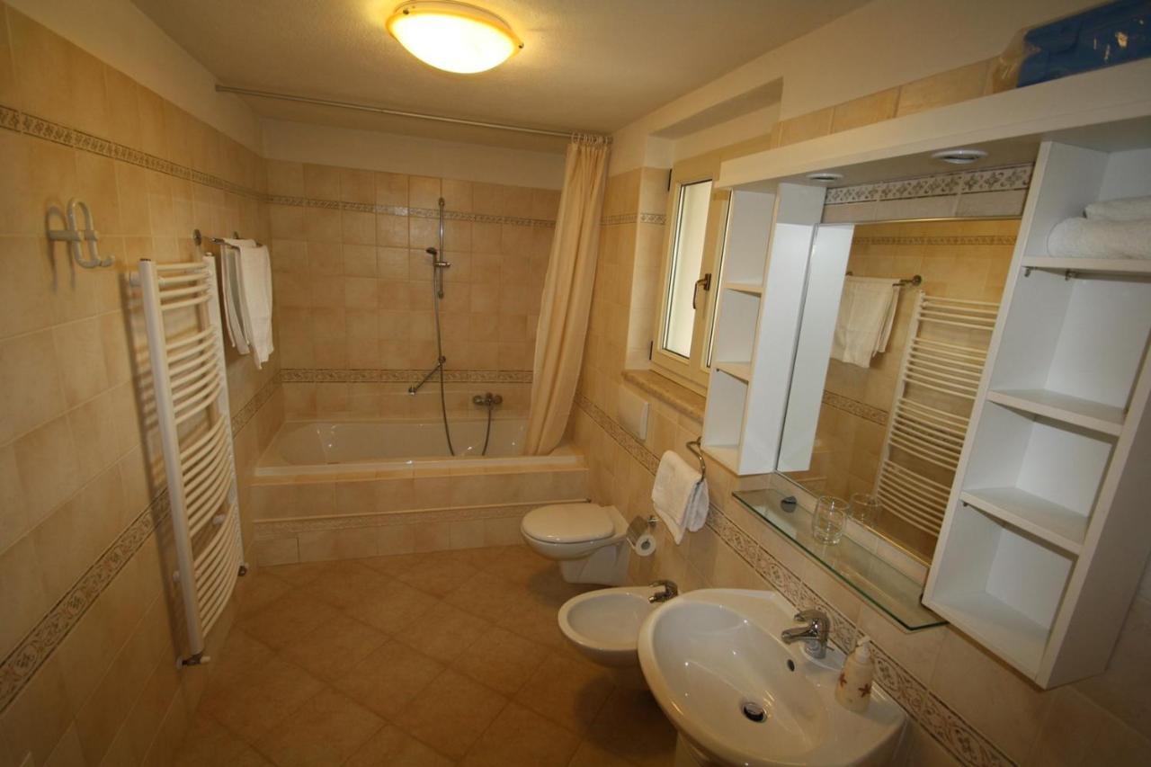 Apartment Marija Kaštelir Exteriör bild